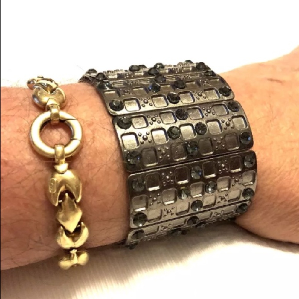 Cuff bracelet with Strass crystals